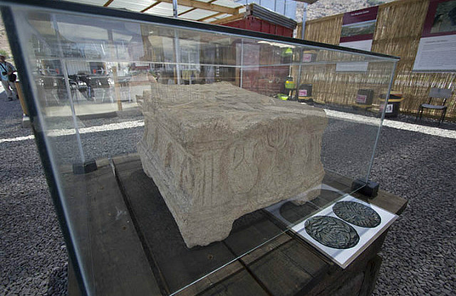 Torah Scroll Reading Table