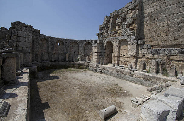 South Bath Room IV Pool