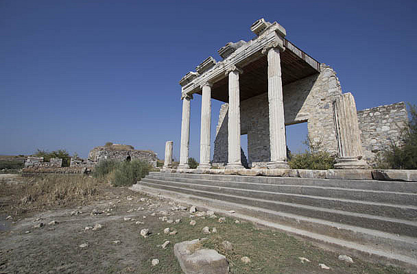 Ionic Stoa